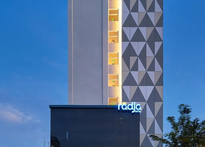 Radja Art And Boutique Hotel Simpang Lima
